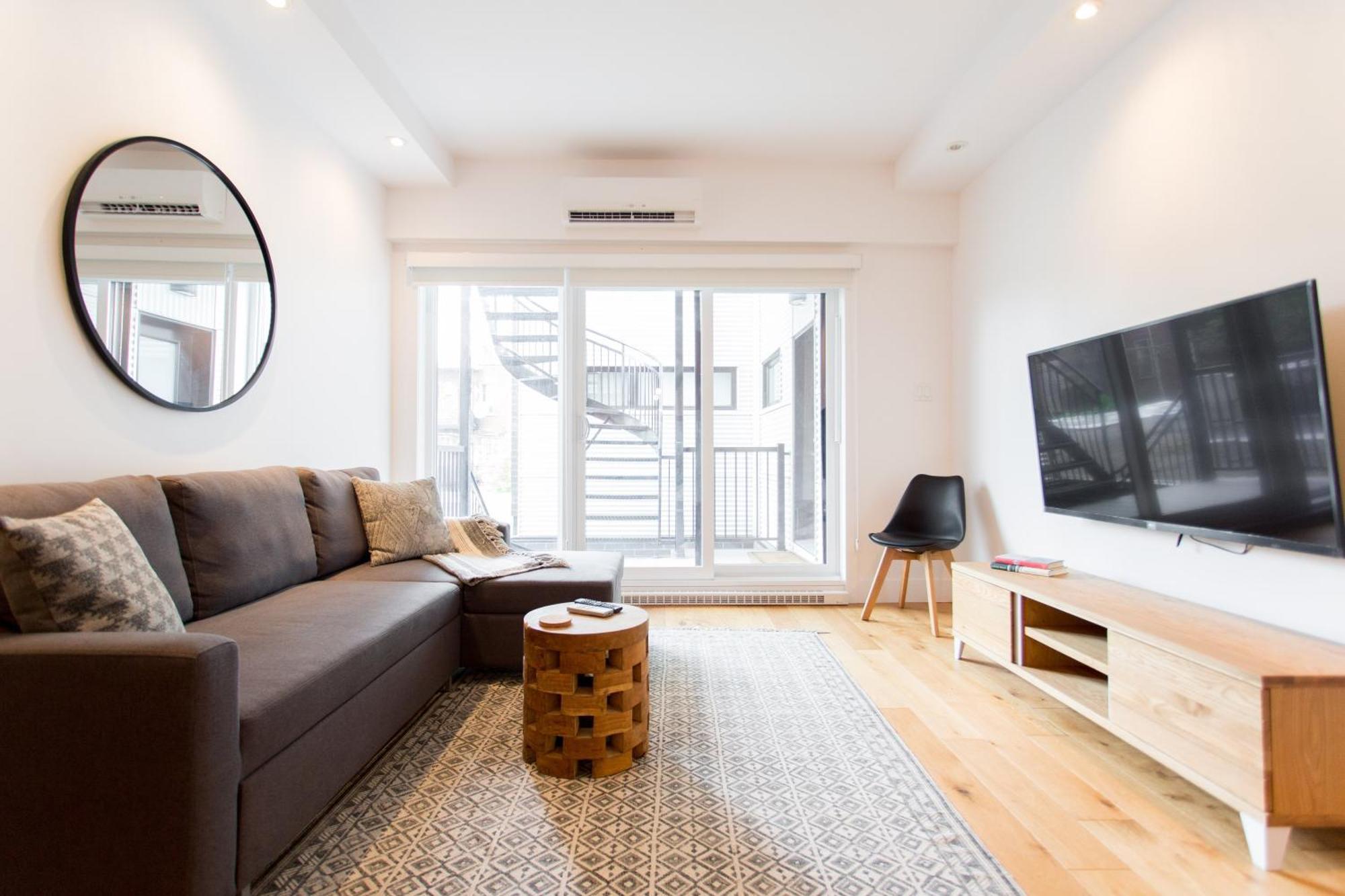 Hip, Stylish Apartment In Little Italy By Den Stays A Montréal Zimmer foto